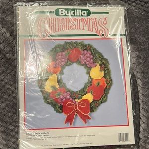 NWT Vintage 1990s Holly Jolly Santa Felt Wreath Kit